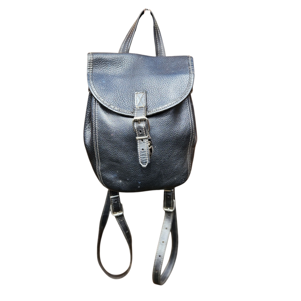 Stylish Roots Black Leather Backpack